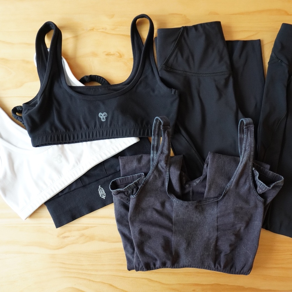 XS/S Women's Workout Bundle (Lululemon, Aritzia, Free People): $400+ Value!